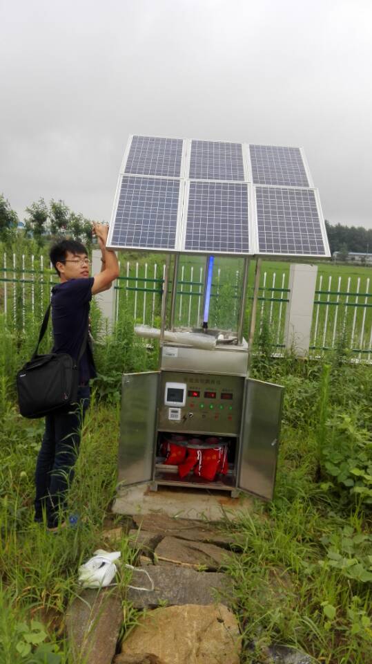 湖北宜昌太阳能虫情测报灯安装成功